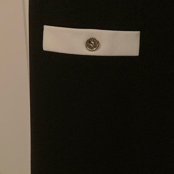 Beautiful Shift Dress - Picture 2 of 6